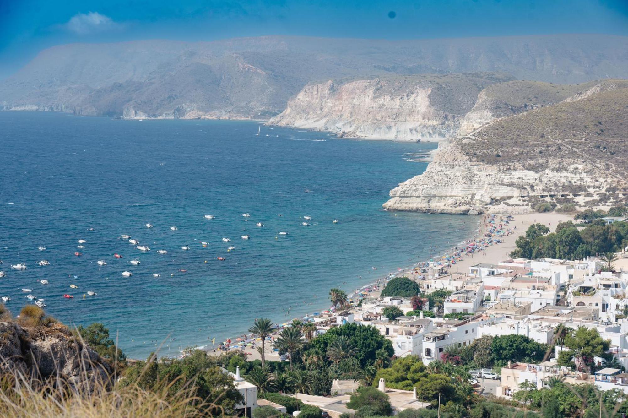 Complejo Turistico Los Bayiyos Agua Amarga  Eksteriør bilde